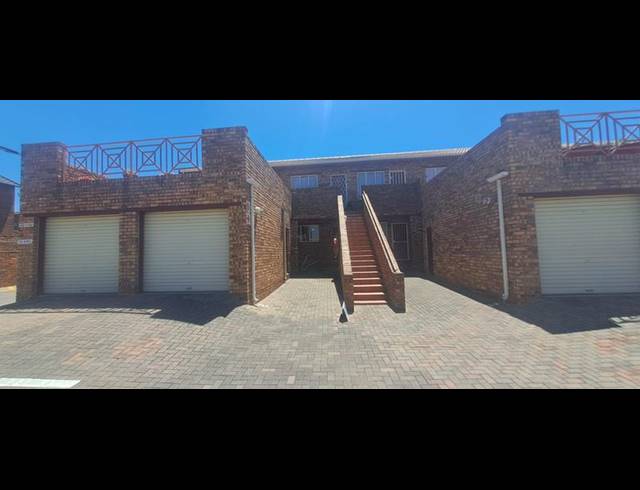 2 BEDROOM TOWNHOUSE FOR SALE IN BARTLETT
